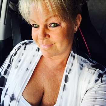 Hanny, vrouw (61 jaar) wilt sex met man 
