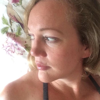 56 jarige vrouw zoekt sex met man
