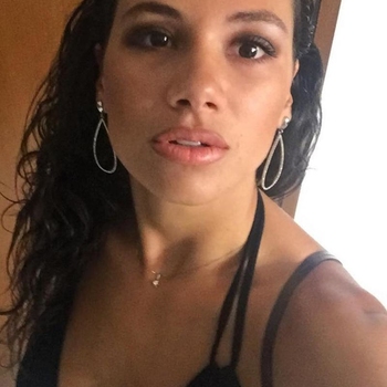 Milou21, vrouw (26 jaar) wilt sex met man 