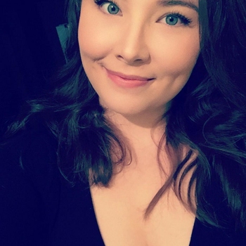 Kussje, vrouw (25 jaar) wilt contact met man voor sex