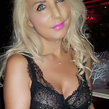 BElind4K, vrouw (46 jaar) zoekt sexcontact met man in