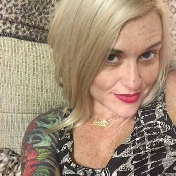 Jippiieh_alicia, vrouw (52 jaar) wilt sex met man 