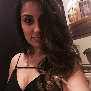 Tfilz, vrouw (30 jaar) zoekt sexcontact met man in