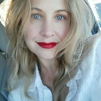 Sandye, vrouw (42 jaar) wilt sex met man 