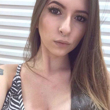 wanisha, vrouw (25 jaar) wilt contact met man voor sex