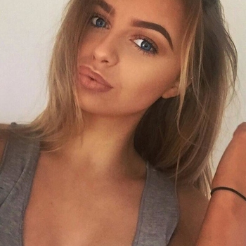 23 jarige vrouw zoekt sex met man