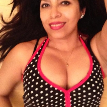 5bloem, vrouw (53 jaar) wilt sex met man 