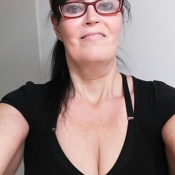 64 jarige vrouw zoekt sex met man