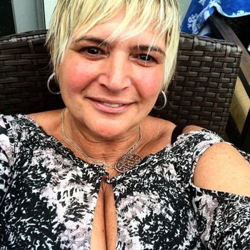 57 jarige vrouw zoekt sex met man