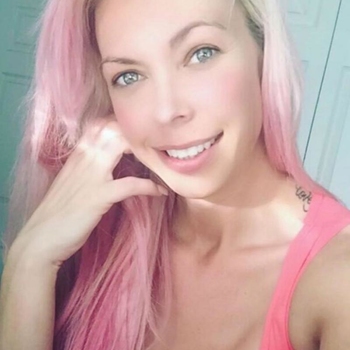 Holsti, vrouw (32 jaar) wilt sex met man 