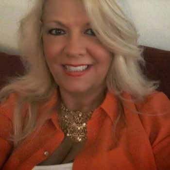 womaaa, vrouw (52 jaar) wilt contact met man voor sex