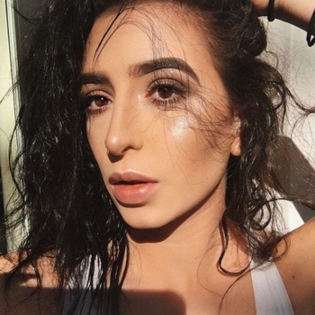 Felic, vrouw (28 jaar) wilt contact met man voor sex