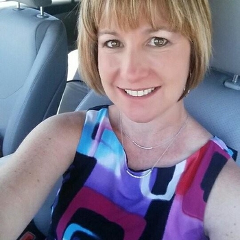 Wieowie, vrouw (47 jaar) wilt sex met man 