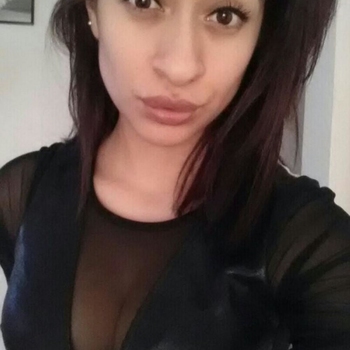 Skydam, vrouw (30 jaar) wilt sex met man 